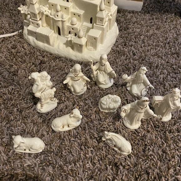 Electric nativity set - Picture 2 of 9